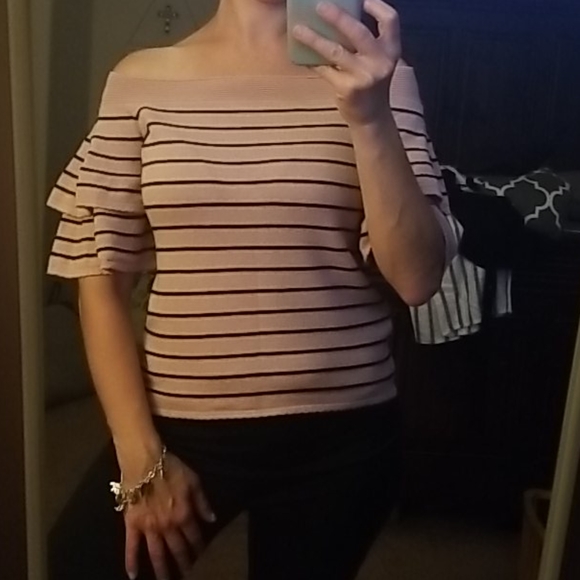 B.B.Dakota Ruffled Sleeve Knit Top - Picture 2 of 9